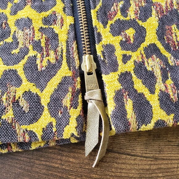 Monster High Movie Screen Worn Wardrobe Clawdeen Cheetah Leapord Gold Skirt - Picture 8 of 16